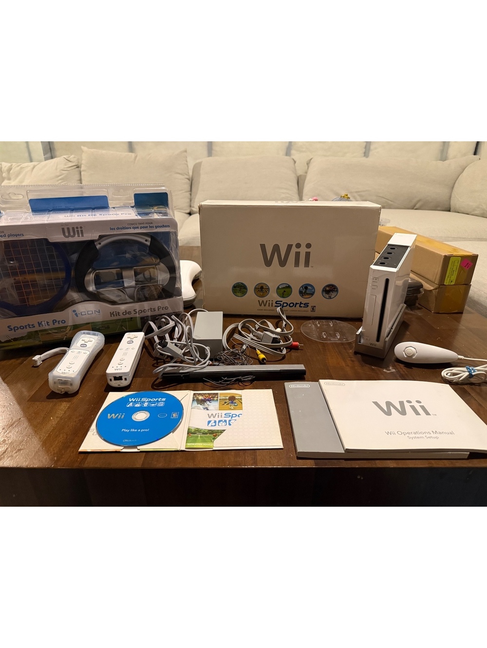 Nintendo Wii White Console Bundle Boxed RVL-001 GameCube Play Wii SportsExtraKit